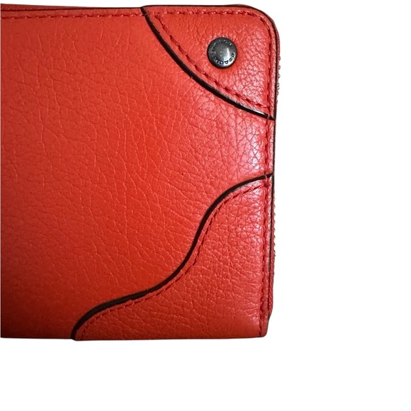 Coach EUC Leather Zip Around Accordion Wallet F52645 - Picture 6 of 13